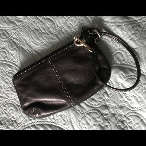 Coach Authentic Leather Lock turn wristlet - Picture 4 of 7